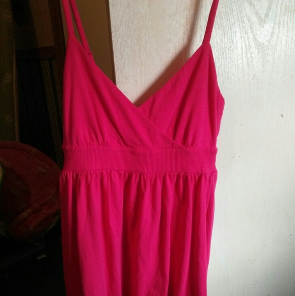 Dresses - Picture 6 of 7